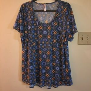 LulaRoe Medallion Print Classic T size 3XL